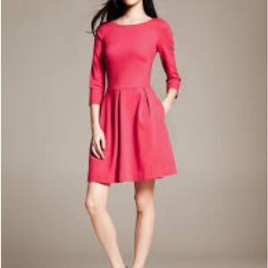 Banana Republic Ponte fit and flare dress Size 4 pink NWOT‎ in packaging